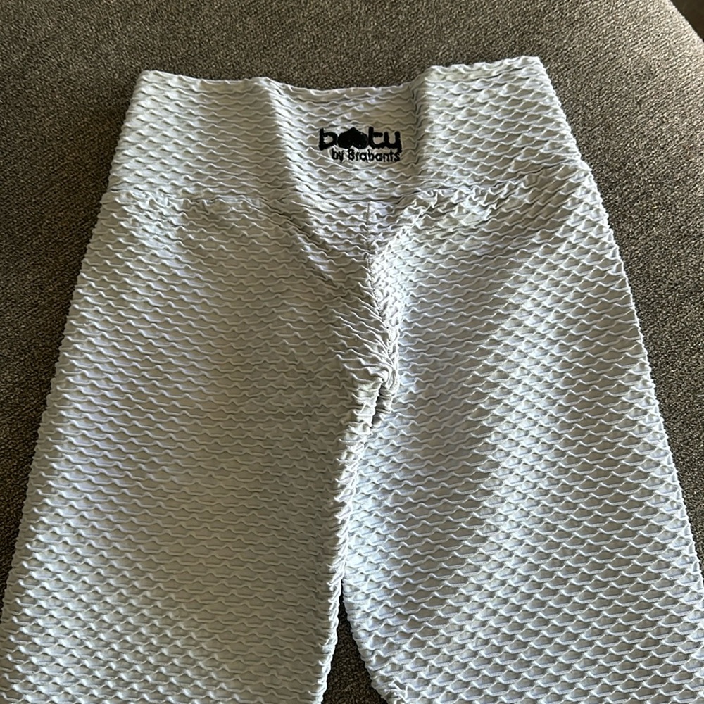 White bootybybrabants